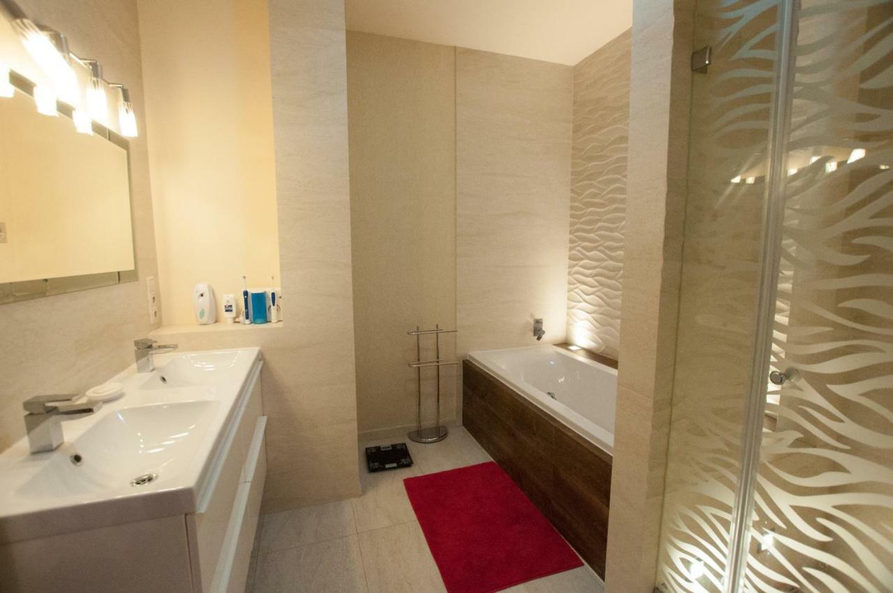 Prestige Apartment Komárno Exteriér fotografie